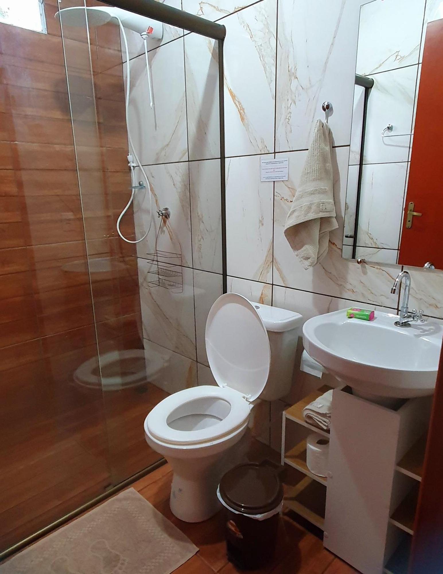 Proximo A Av Das Cataratas - Ar Condicionado - Estacionamento Privado Foz do Iguaçu Exteriör bild